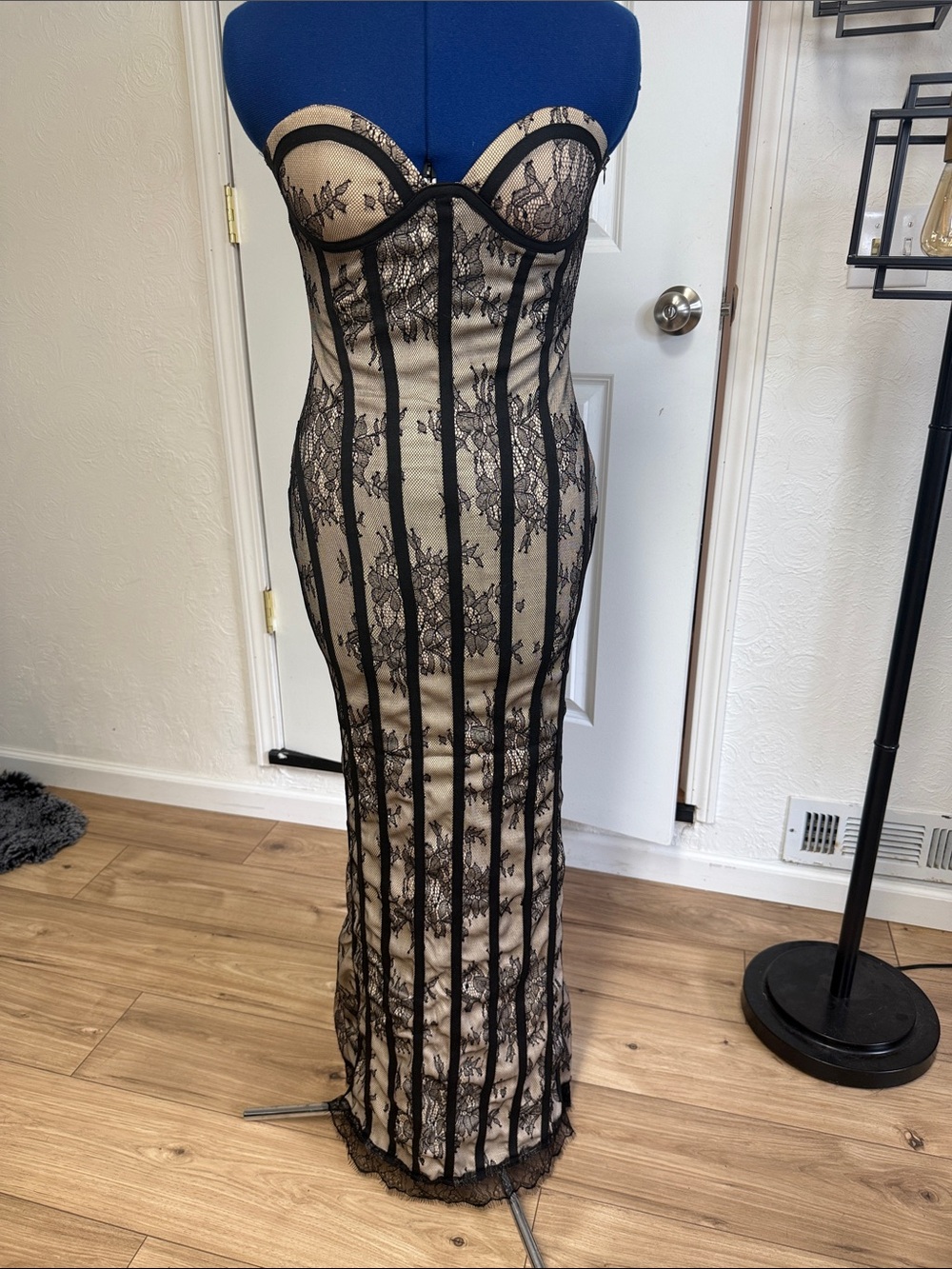 Strapless Black Lace-Overlay Nude Gown Small